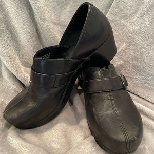 Dansko Classic Black Leather Clogs Size 38